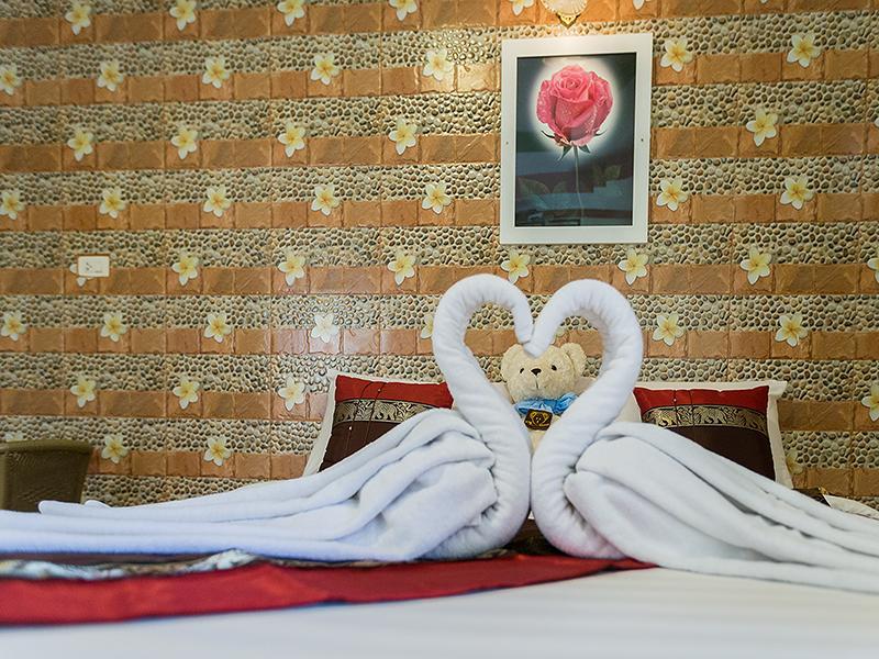 Nida Rooms Central 89 Plaza Resort 素叻他尼 外观 照片