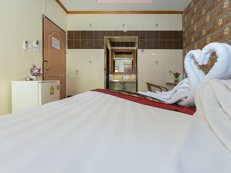 Nida Rooms Central 89 Plaza Resort 素叻他尼 外观 照片