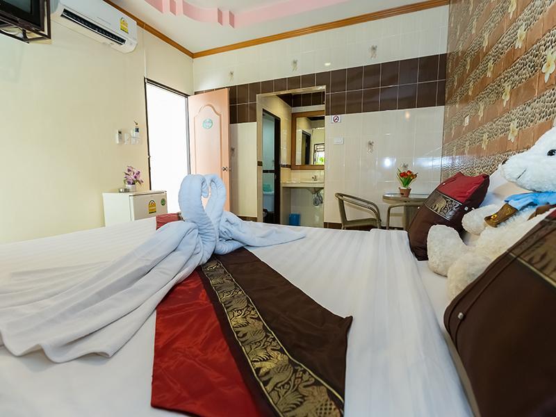 Nida Rooms Central 89 Plaza Resort 素叻他尼 外观 照片