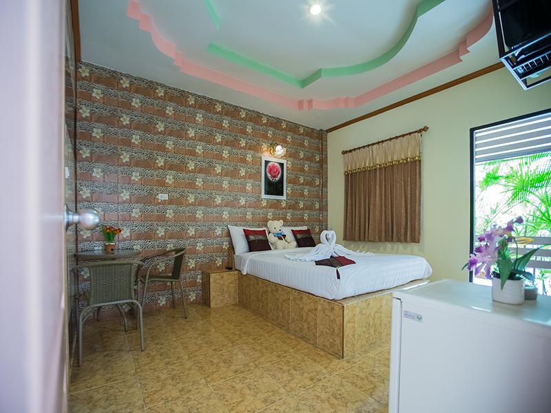 Nida Rooms Central 89 Plaza Resort 素叻他尼 外观 照片