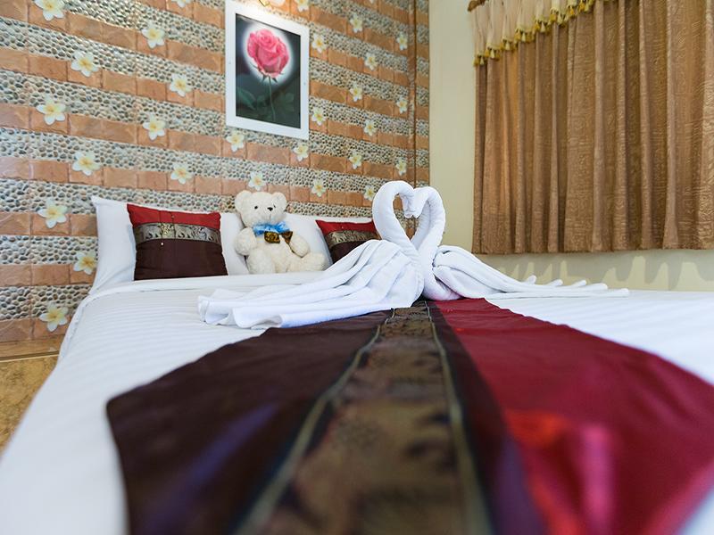 Nida Rooms Central 89 Plaza Resort 素叻他尼 外观 照片